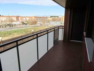Piso en alquiler en Miralbueno en Zaragoza