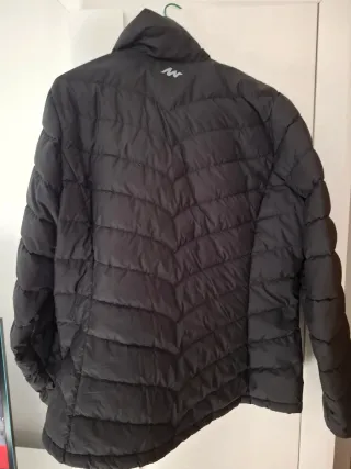 Abrigo acolchado Quechua negro y amarillo