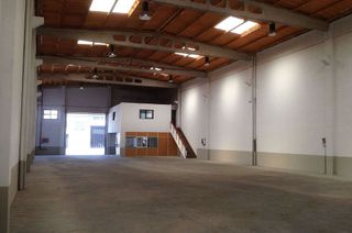 Nave industrial en alquiler en Bergondo