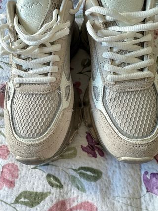Zapatillas plataforma beige casi nuevas