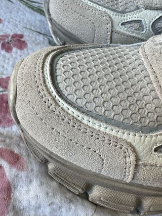 Zapatillas plataforma beige casi nuevas