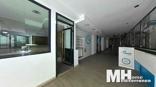 Local comercial en venta en Este en Castellón de la Plana