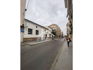 Casa adosada en venta en Lucena