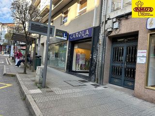 Local comercial en alquiler en Ensanche - Sar en Santiago de Compostela