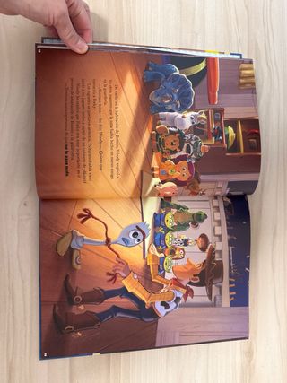 Toy Story 4. Gran libro de la película