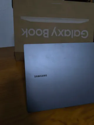 Samsung Galaxy Book Plata