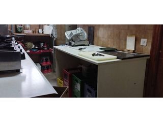 Local comercial en alquiler en Argés