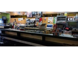 Local comercial en alquiler en Argés