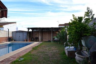 Casa pareada en venta en Espartinas