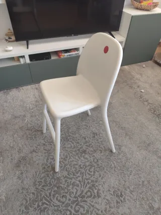 Silla infantil blanca Ikea