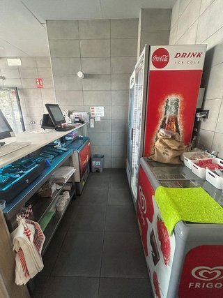 Local comercial en venta en Zona Norte en Estepona