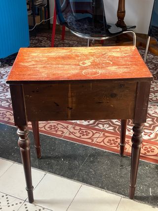 Mesita auxiliar vintage de madera