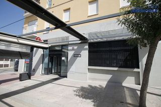 Local comercial en alquiler en Lebrija