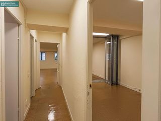 Local comercial en venta en Ensanche - Sar en Santiago de Compostela