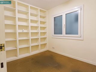 Local comercial en venta en Ensanche - Sar en Santiago de Compostela