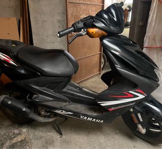 Yamaha Aerox Scooter Negro perfecto estado pocos k