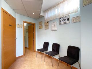 Local comercial en alquiler en Los Pacos en Fuengirola