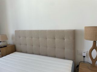 Cabecero de cama beige