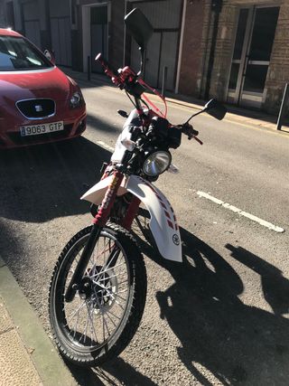 Yamaha DT 125 MX Enduro Roja y Blanca