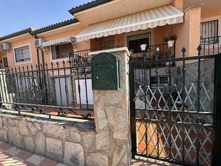 Casa adosada en venta en Añover de Tajo