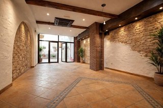 Local comercial en venta en Puerto Marina en Benalmádena