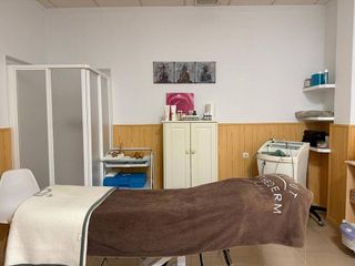 Local comercial en alquiler en Crevillet - Pinar Alto en Puerto de Santa María (El)