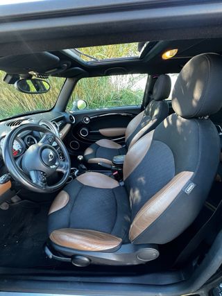 MINI Cooper 2011