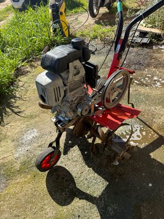 Motocultor Honda Rojo