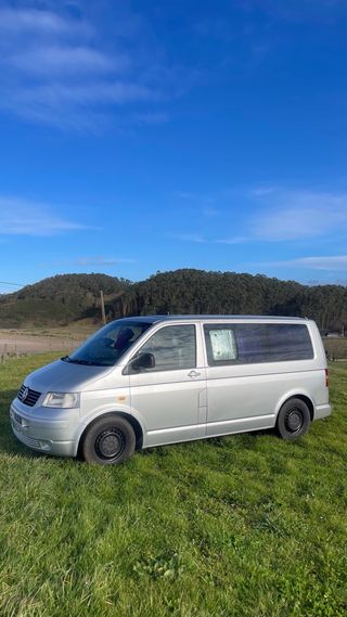 Volkswagen Transporter T5 2004