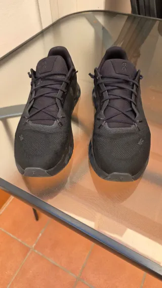 Zapatillas On Running Negras