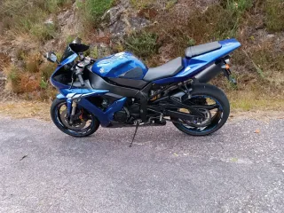 Yamaha R1
