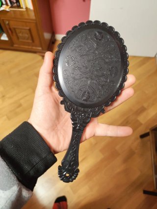 Specchietto con manico nero