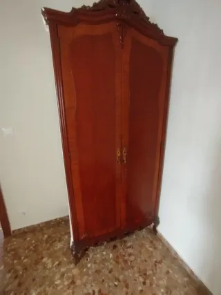 Armadio Vintage in Legno