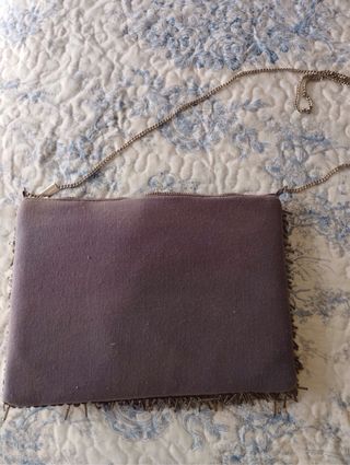 Bolso de fiesta con flecos plateados