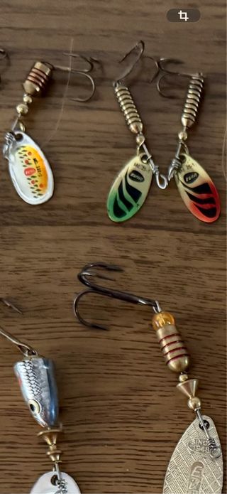 33 Cucharillas trucha REGALO CAÑA 75 cm y la caja