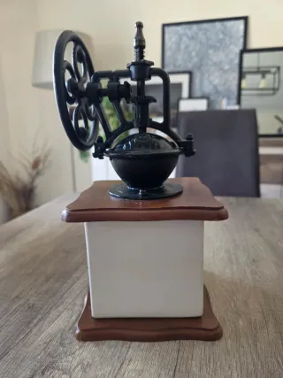 Adorno Molinillo Café Vintage