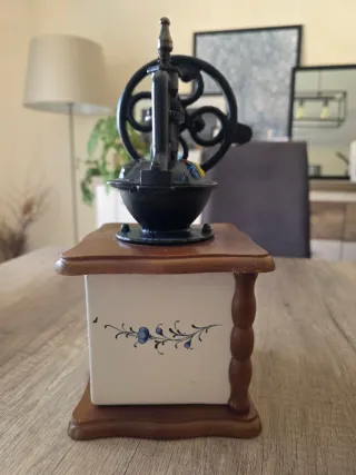 Adorno Molinillo Café Vintage