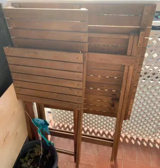 Conjunto mesa y 2 sillas madera terraza