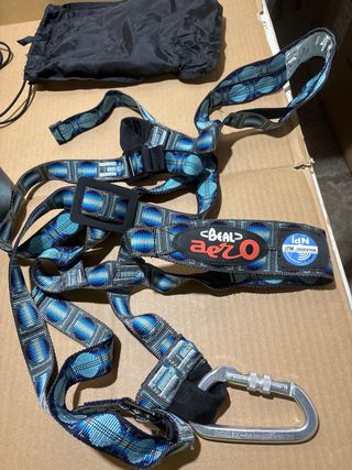 DOS arneses de escalada Beal adulto e infantil