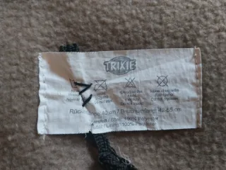 Capa impermeable Trixie para perros negra