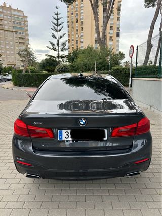 BMW 520d xDrive (4x4) 190cv M-pack
