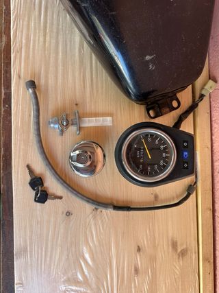 Depósito Suzuki Savage 650 Clásico