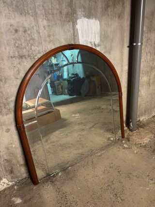 Espejo de madera con arco