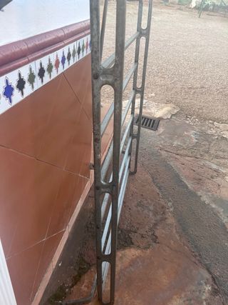 Portaequipajes clásico metálico.