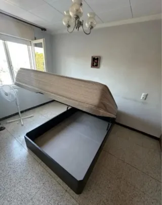 Canapés y colchones nuevos