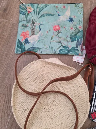 Lote 5 bolsos: shopper, clutch, paja