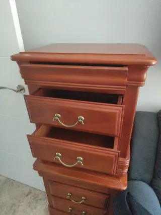 Oferta! Mesitas de noche de madera 50 euros unidad