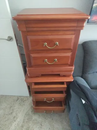 Oferta! Mesitas de noche de madera 50 euros unidad