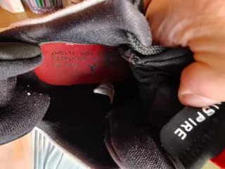 Zapatillas Jordan Hombre Negras y Blancas