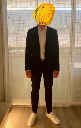 Traje de graduación azul marino